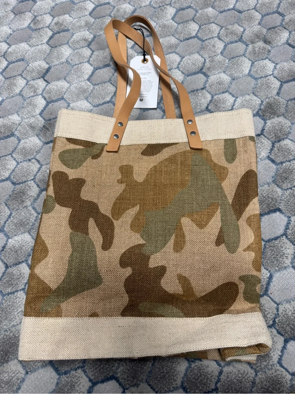 NWT Apolis Market Tote in Safari - Picture 1 of 5